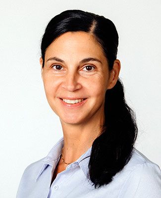 Dr. Annika Cherdron